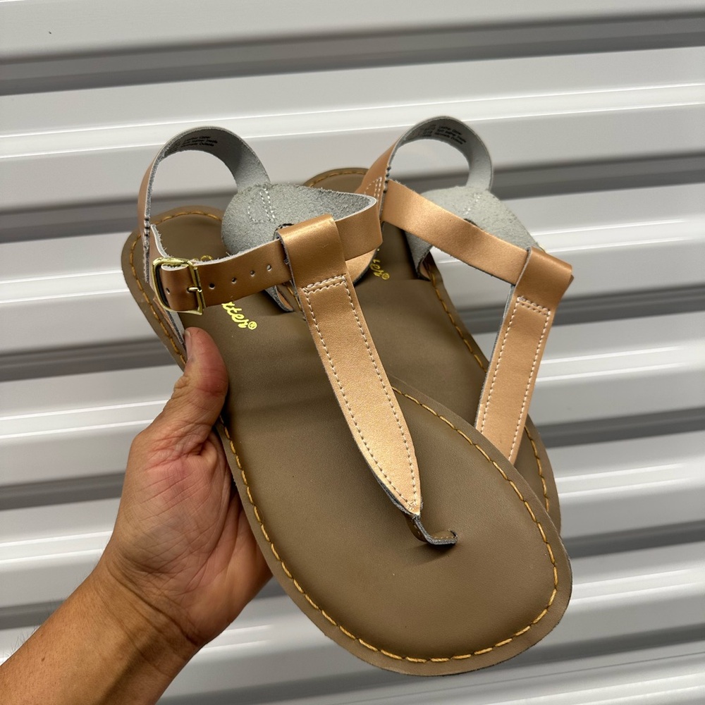 Salwater Women's T-Strap Sandals in Rosegold